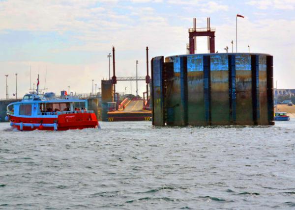 2024-06-20_07_Tender Berthed @ Naye Ferry Terminal0001.JPG
