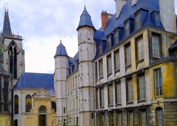 2024-06-21_63_7 Rue Saint Romain_Archdiocese Palace in Gothic & Renaissance Built in Middle Age0001.JPG