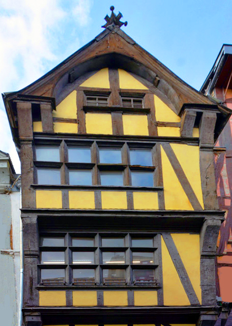 2024-06-21_76_23 Rue du Gros-Horloge_ the Traditional Wood Beamed Normandy Town Houses0001.JPG