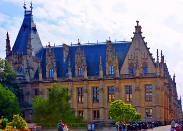 2024-06-21_99_Courthouse in the Louis XII Style Completed in 15070001.JPG