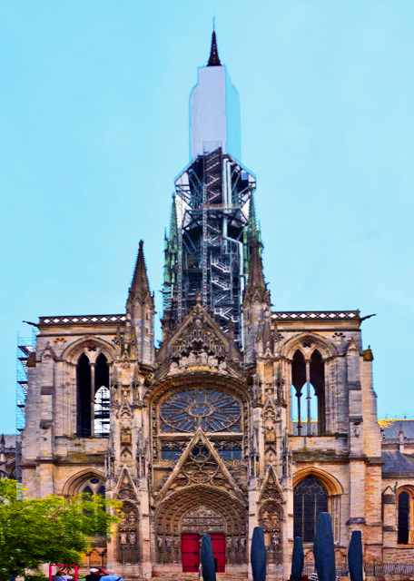 2024-06-21_04_Lantern Tower & Spire w Top of the Flèche in Renovation_ the Highest Spire in France_ Erected in 18760001.JPG