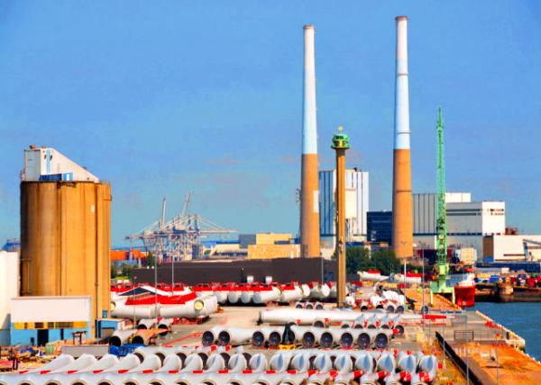 2024-06-21_05_EDF Thermal Power Plant Siemens Gamesa Renewable Energy SGRE Production Site for Wind Turbines, Shipment of Rotora Blades, Turbines.JPG