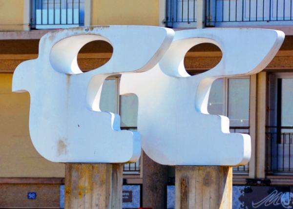 2024-06-21_47_Sculpture of the Birds Perched on Columns Themselves Placed on a Slab0001.JPG