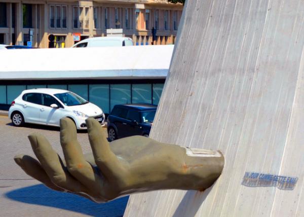 2024-06-21_49_Sculpture of Hand on Le Volcan Formed after the Architect’s Hand_ Oscar Niemeyer0001.JPG