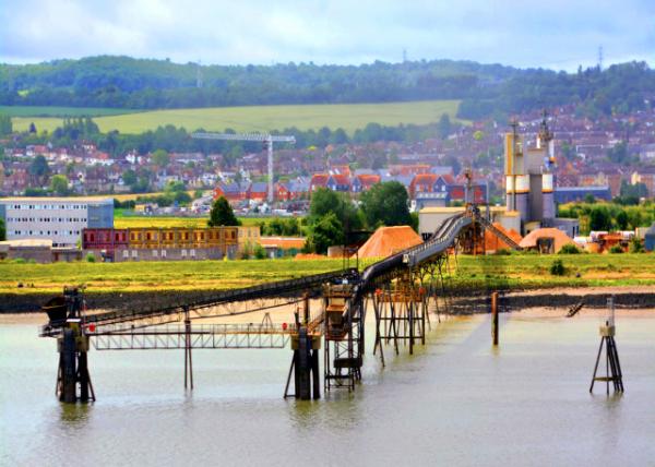 2024-06-22_07_Gravesend_Industry by Thames0001.JPG