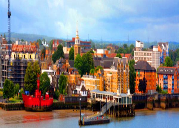 2024-06-22_11_Gravesend_Lightvessel LV2_ a Floating Venue for Various Cultural Activities @ St Andrew's Quay0001.JPG
