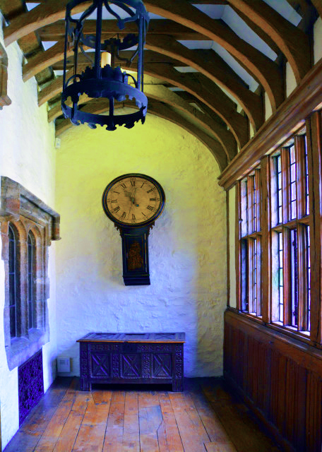 2024-06-22_24_Iinterior of a Small Porch by the Inner Courtyard0001.JPG