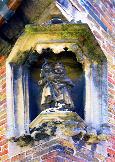 2024-06-23_53_Statue of Our Lady Guarding the Baby Jesus0001.JPG