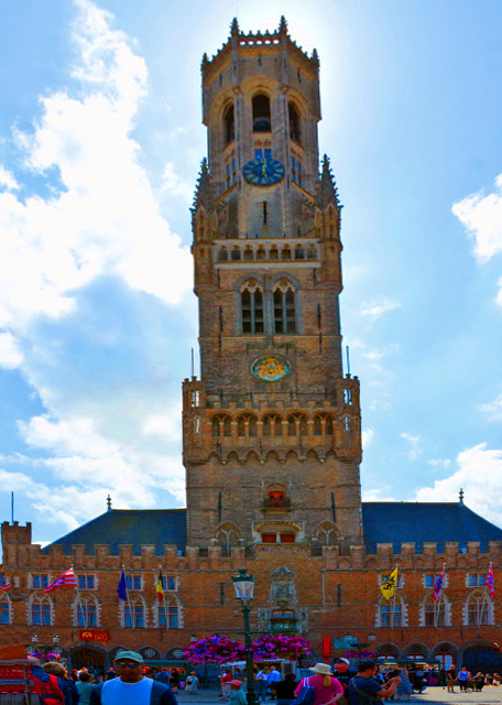2024-06-23_107_Markt_Belfort of Bruges w the 46 Bell Carillon & a Belfry Built in the 12th-Century Seen from the Markt0001.JPG