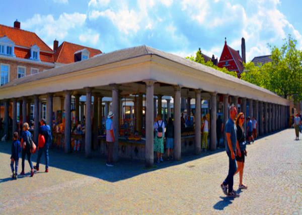 2024-06-23_139_Vismarkt_ Fish Market_ a Classical Colonnade & the Oldest Preserved Fish Market in Belgium0001.JPG