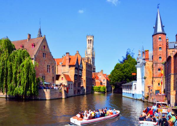 2024-06-23_78_Quay of the Rosary between the Dijver & Groenerei Canals_  the Most Photographed Point0001.JPG