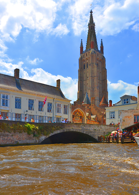 1772422827949756.jpg 2024-06-23_Dijver Canal w Medieval Gruuthusebrug & Brick-Built Tower of Church of Our Lady Dating Mainly from the 13th-15th Centuries w the Tallest Tower in the City.jpg