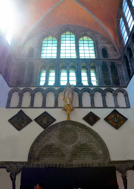 1772423175809923.jpg 2024-06-23_09_30 Coats of Arms of the Knights Present in the Church in 1468 @ the II Chapter of the Order of the Golden Fleece0001.JPG