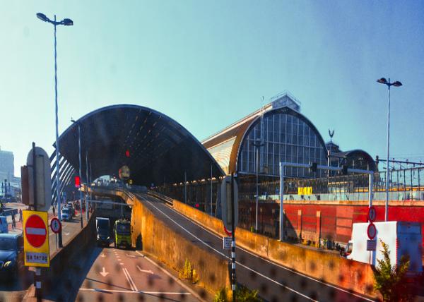 2024-06-24_10_Amsterdam Central Station_ the Largest Railway Station in Amsterdam0001.JPG