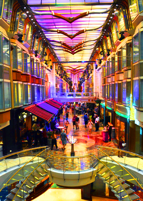 2024-08-06_04_Deck 5 Central Promenade Deck0001.JPG