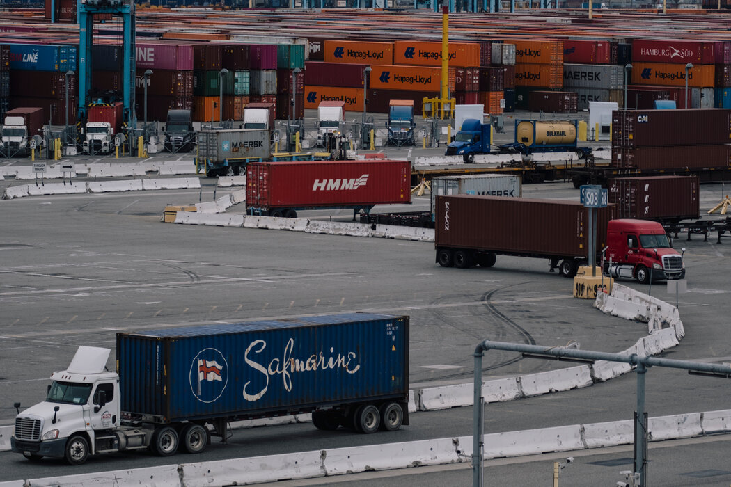 ���˿���ʻ����ɼ���ۣ�����ȥ��5�¡����µ�ó�׵�����������������ͼ�ָ�һ��ȫ���˰��ϵ��һ���֡��ϸ��£�����������ƶ��Ĺ�˰��������߷�Ժ�����