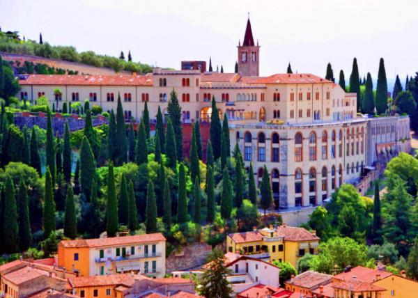 2018-07-10_Bldg_Castel di San Pietro �}�˵óǱ�0001.JPG