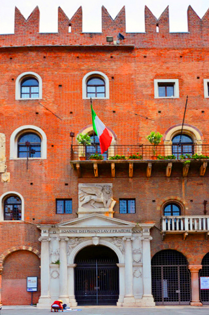 1774028198785266.jpg 2018-07-10_Bldg_Palazzo del Podestà 執政官官邸0001.JPG