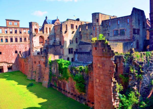 2017-08-20_Heidelberg Castle_Moat & Friedrich  Bldg ���ǺӺ͸������ϣ����-30001.JPG