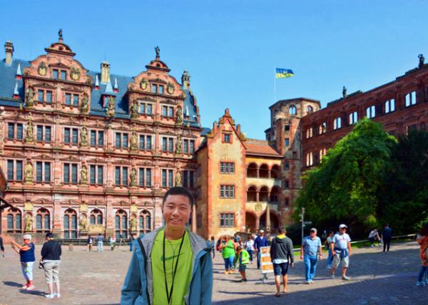 2017-08-20_Heidelberg Castle_Interior Courtyard-30001.JPG