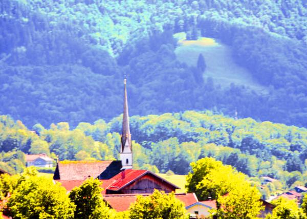 2017-07-03_Alpine Pasture w the Green Spired Church �G��������ڵĸ�ɽ����.JPG