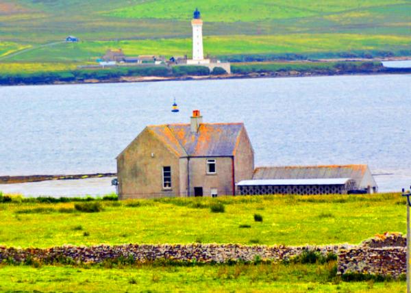 2016-07-14_Stromness against Hoy High Lighthouse ��˹����ķ��˹����������ߵ���-10001.JPG