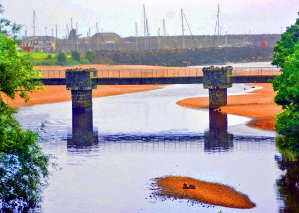 2016-07-11_Ballycastle_Bridge over the Bonamargy River �꼪���ϳǱ���0001.JPG