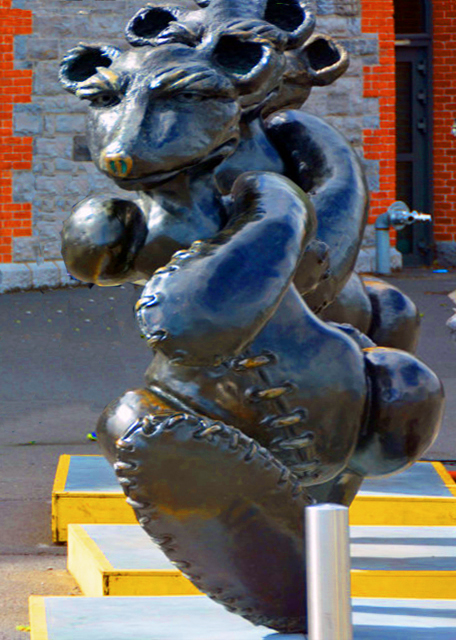 1774577350766240.jpg 2016-07-10_Statue of Teddy Bears 塑像《泰迪熊》0001.JPG
