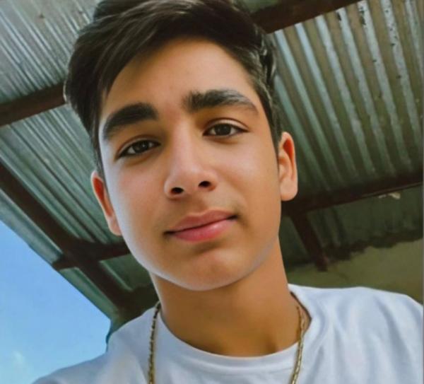 121  16岁HEHW1WdWsAAglEh.jpg