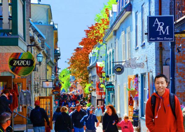 2017-05-28_Quartier Petit Champlain the Oldest commercial Stretches in North America-20001.jpg