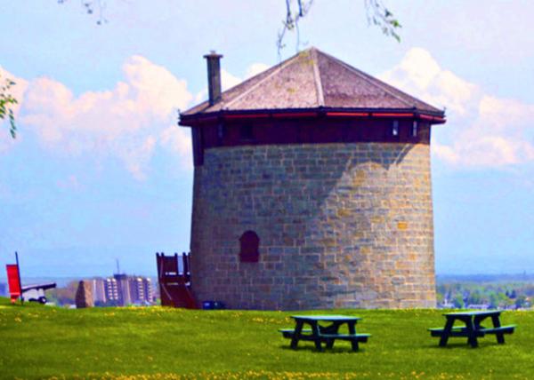 2017-05-28_Martello Tower Functioned as a Small Fort Equipped w a Powerful Gun to Defend the Beach-10001.JPG