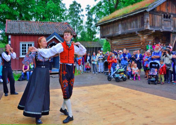 2016-06-26_Norsk Folkemuseum_Folk Performance-30001.JPG