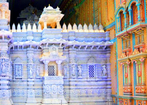 2024-05-04_Nagara Style Temples w Domes_ Golden Spires_ Flags_ the Sanctum_ & Pillared Halls-20001.JPG