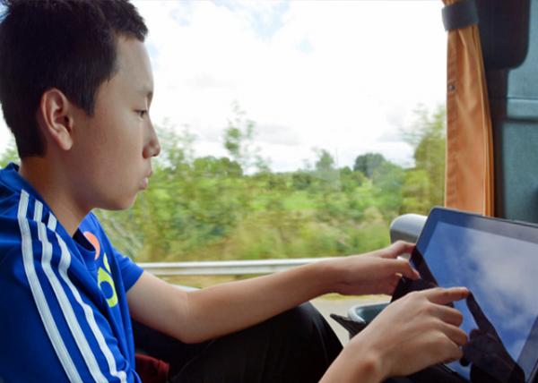 2016-07-11_Writing on Tourbus0001.JPG