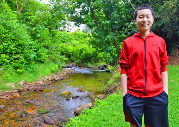 2016-07-10_Avoca River w Copper-Colored Stones-10001.JPG