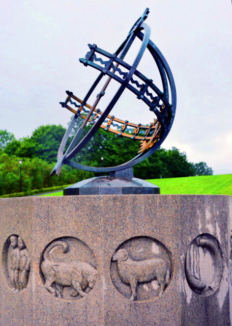 2016-06-26_Frogner Park_Sundial ����0001.JPG