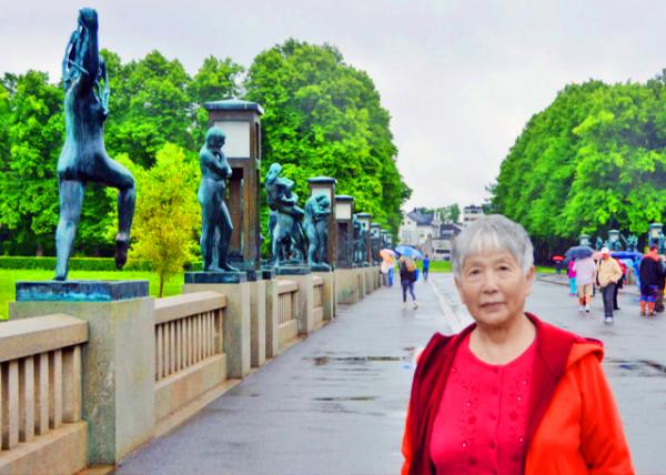 2016-06-26_Vigeland Sculpture Park_Bridge ��-170001.JPG
