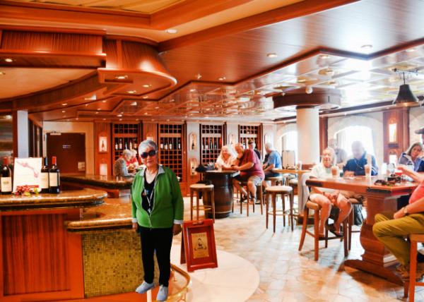 2023-08-15_Vines Bar0001.JPG