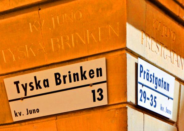 2016-07-04_Street Sign ·��-20001.JPG