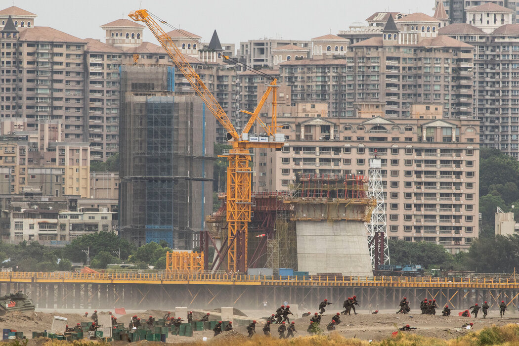 2023年,台湾军队在八里进行演练,模拟如何击退入侵部队。