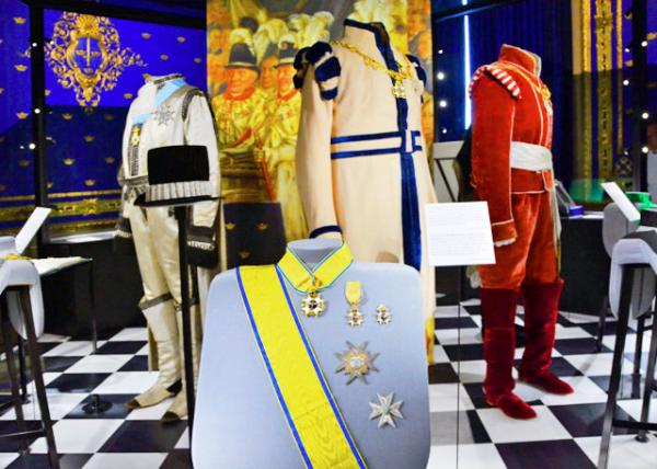 2016-07-04_Royal Palace_Order's Ceremonies 庆典礼服-10001.JPG