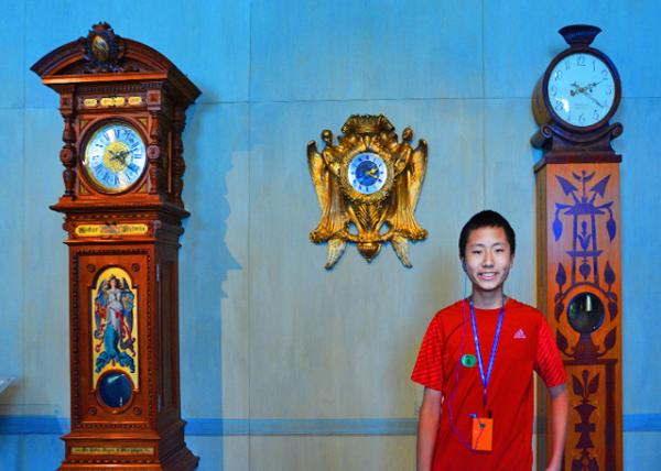 2016-07-04_Royal Palace_Striking Clock-20001.jpg