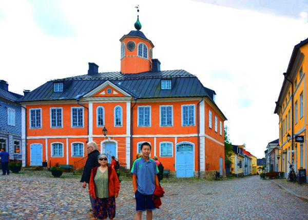 2016-07-03_Porvoo_Pink Town Hall ������0001.JPG