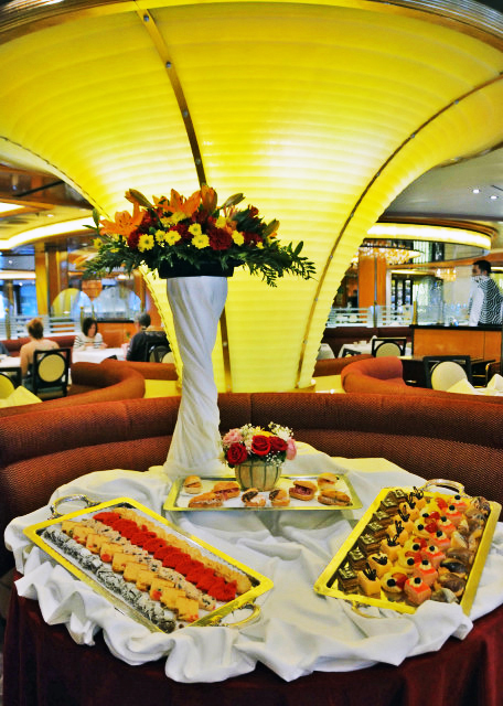 2016-07-03_Regal Princess_Afternoon Tea @ Concerto Dining Rm Э���������������0001.JPG