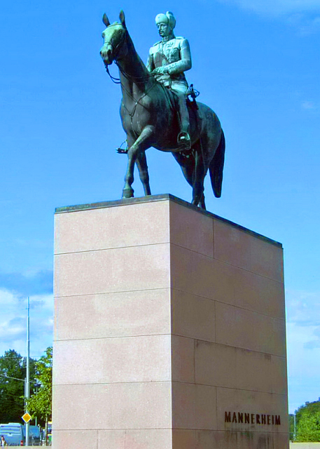 1775071997982080.jpg 2016-07-03_Statue_Carl Gustaf Emil Mannerheim0001.JPG