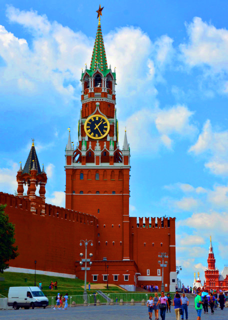 1775102231505584.jpg 2016-07-01_Kremlin_Spasskaya Tower & Tsar's (Tsarskaya) Tower0001.JPG