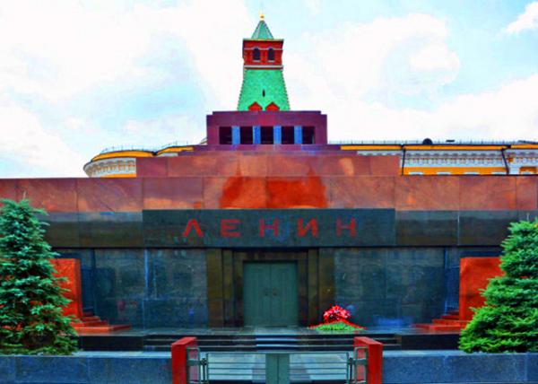 2016-07-01_Red Square_Lenin's Mausoleum-20001.JPG