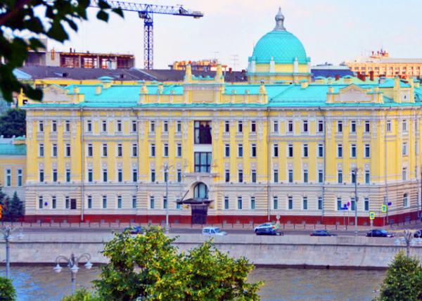 2016-07-01_Russian National Committee of the World Petroleum Council over Moskva River����ʯ�����»����˹����ίԱ��0001.JPG