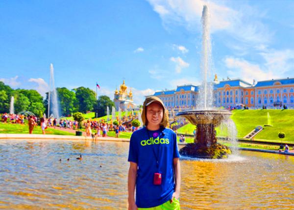 2016-07-02_Peterhof_Grand Palace and the Grand Cascade0001.JPG
