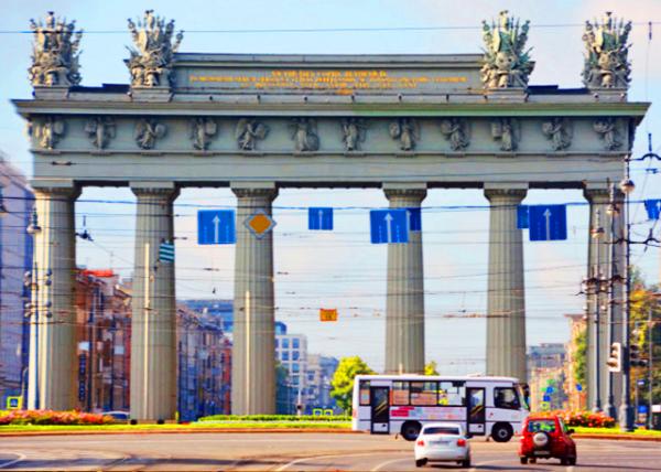 2016-07-02_Pushkin_The To-my-Dear-Comrades-in-Arms Gate �����װ���ս��֮��0001.JPG